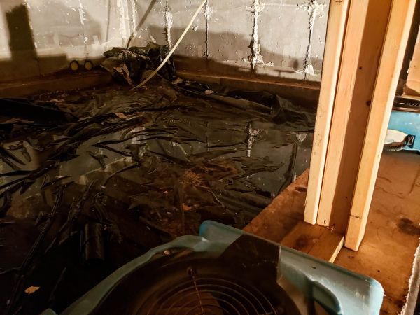 Crawlspace Water Cleanup in Spring Hill
